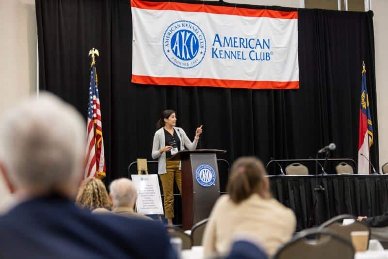 Dr Lucia Lazarowski speaking