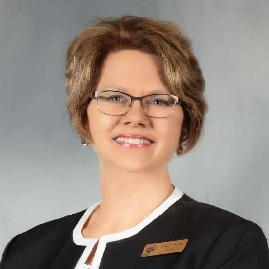 Sporting Group Judge Cindy Lane