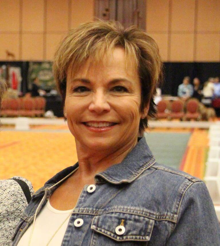 Hound Group Judge Pam Lambie