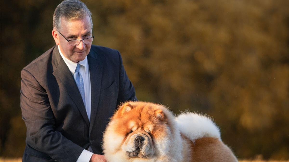 Ralph Silva with a Chow Chow.