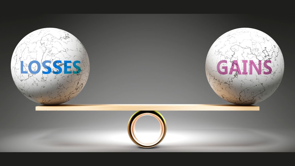 Losses and gains in balance. A metaphor showing Losses in equilibrium with Gains, symbolizing a desired harmony between them.