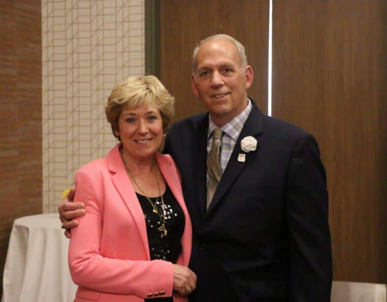 The Quarter Century Collie Group Honors Larry Willeford with the Right Stuff Award