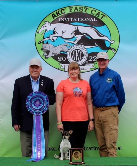 AKC Fast CAT Invitational Speed of the Breeds Division: Dancing To A Different BeetBox MX MXJ XF T2B FCAT TKI, a Chihuahua known as “Beetle,” owned by Carrie Griffen-Yakush of New York.L-R: AKC Executive Vice President of Sports & Events Doug Ljungren, Carrie Griffen-Yakush, Field Representative Joe Shoemaker