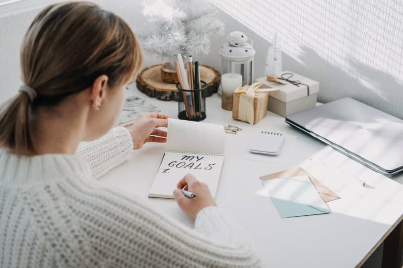 woman planning and setting goals