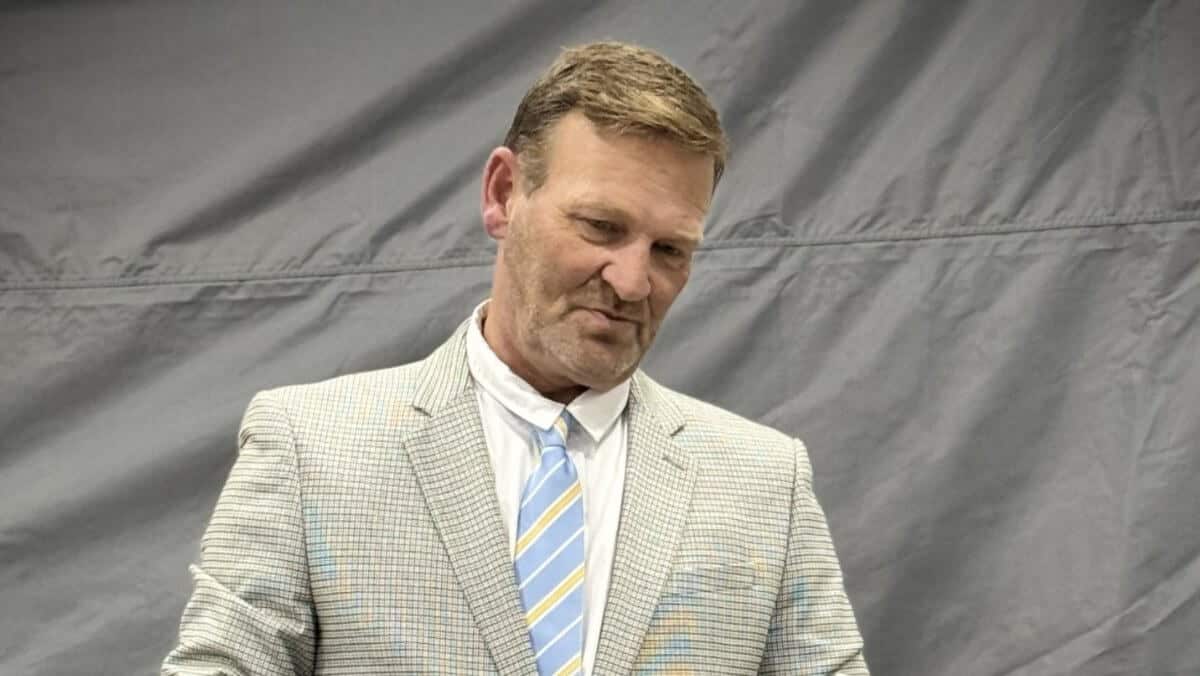 Marty Glover, breeder of Lasuite, Kris’s Kountry, Skydancer & Sandcastle Saint Bernards