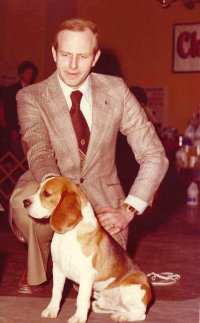 Richard Reynolds is a former licensed professional handler and PHAmember who is proud of all the hard work and expense it took to earn those credentials. He hopes today’s generation of handler wannabes will also rise to the challenge