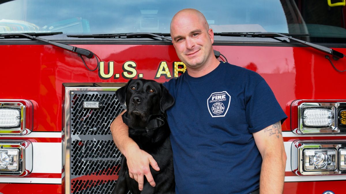 Service Dog: Bea – Handler: Buddy Niner
