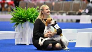 Lydia Frey in a dog show ring