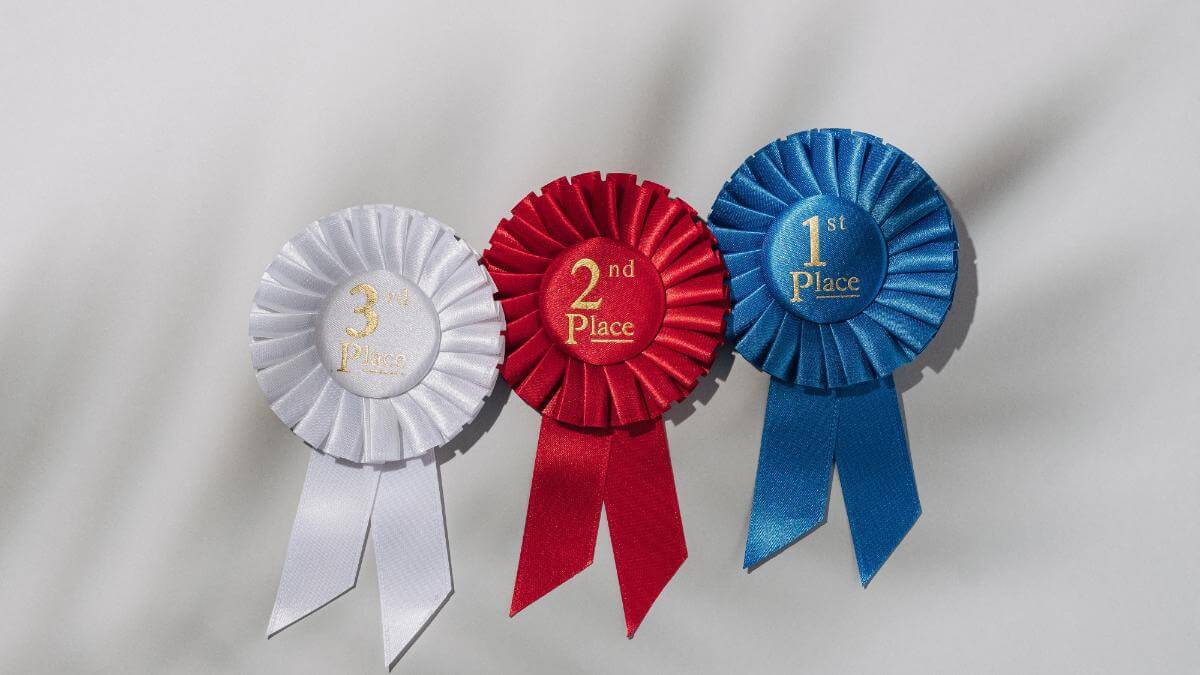 winner-success-trending-concept-three-rosette