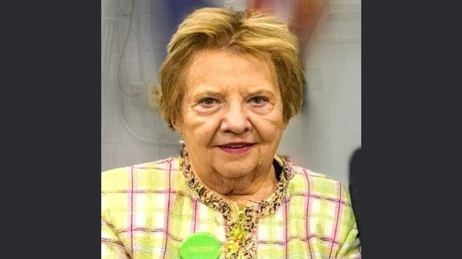 Mrs. Robert (Polly) Smith head photo