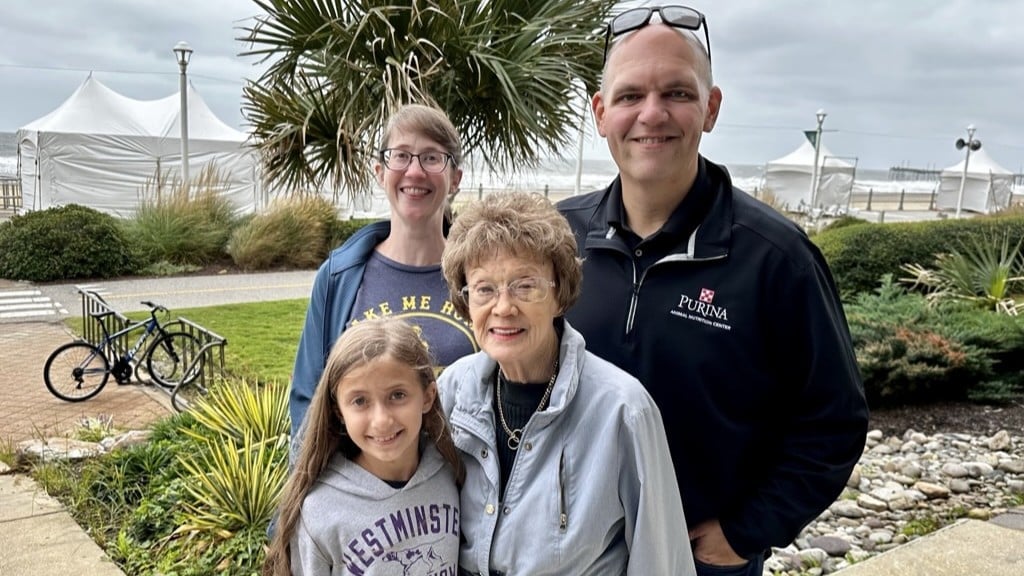 Andy Vance | Vin-Melca Norwegian Elkhounds